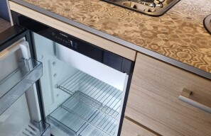 Galéria produktu Weinsberg 450 FU 6  - KaravanyPD 