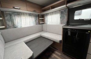 Galéria produktu Weinsberg 450 FU 3  - Weinsberg 450 FU 