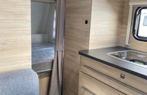 Galéria produktu Caravelair ALBA 426  - DopravaPK 