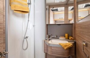 Galéria produktu Weinsberg CARACOMPACT Suite 640 Mercedes 