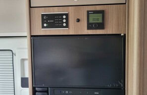 Galéria produktu ADRIA MATRIX 670SL Generation 26 AT8  - Karavanea 